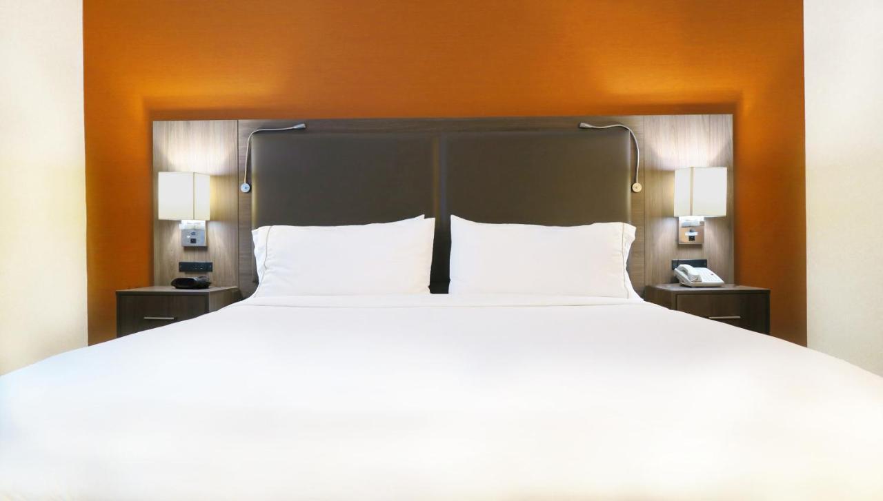 Holiday Inn Express & Suites Elk Grove Central - Hwy 99 By Ihg Bagian luar foto