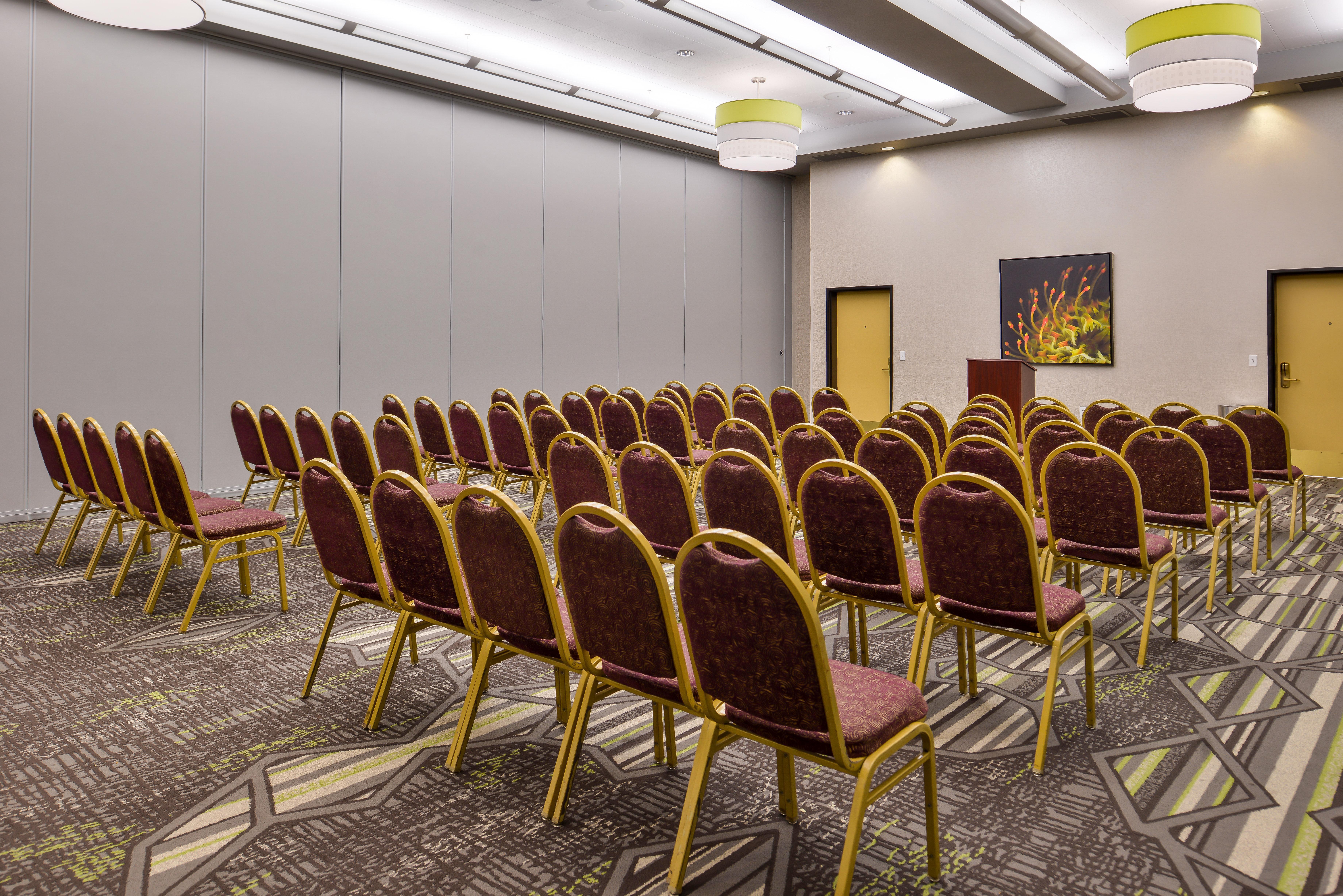 Holiday Inn Express & Suites Elk Grove Central - Hwy 99 By Ihg Bagian luar foto