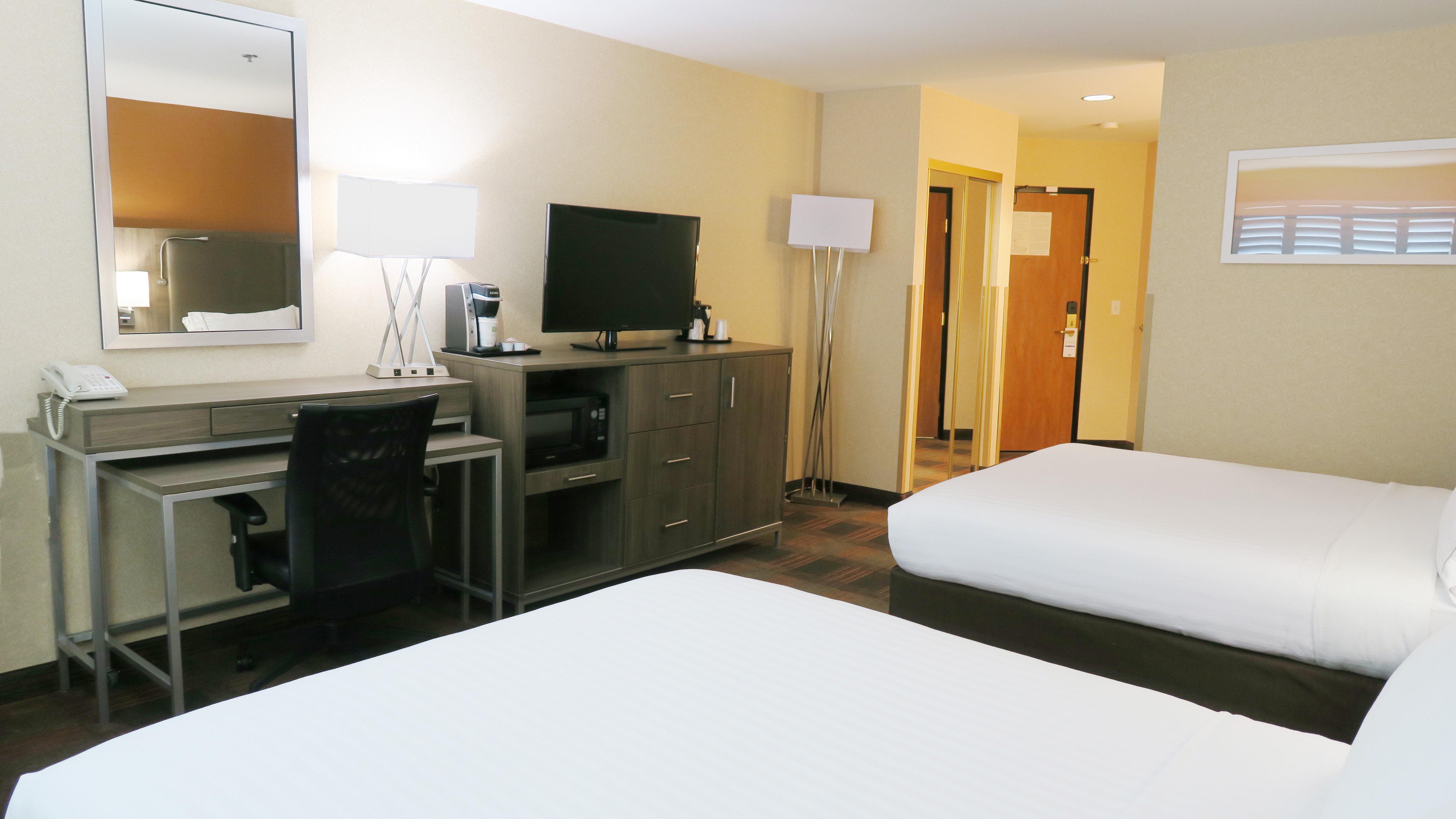 Holiday Inn Express & Suites Elk Grove Central - Hwy 99 By Ihg Bagian luar foto