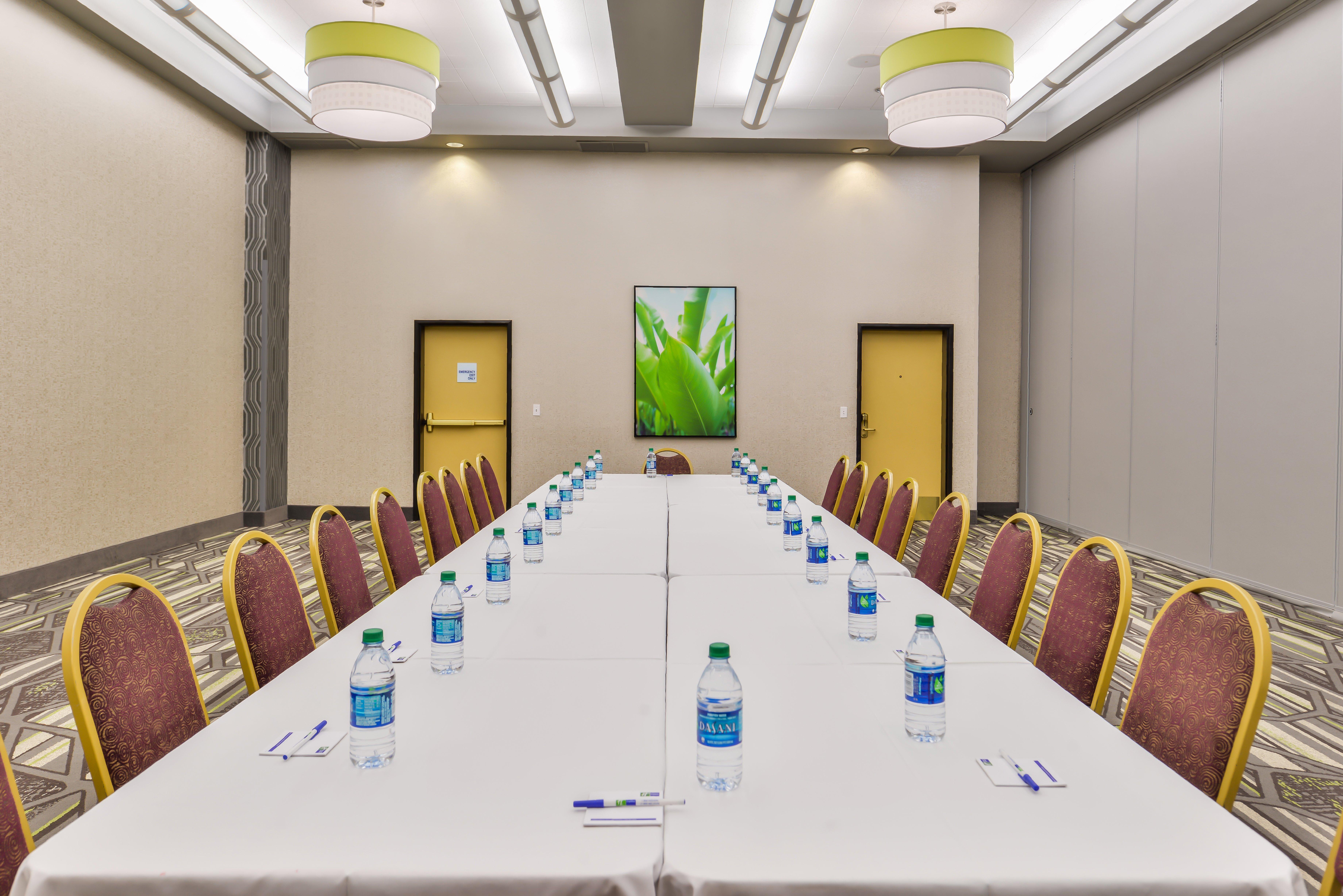 Holiday Inn Express & Suites Elk Grove Central - Hwy 99 By Ihg Bagian luar foto