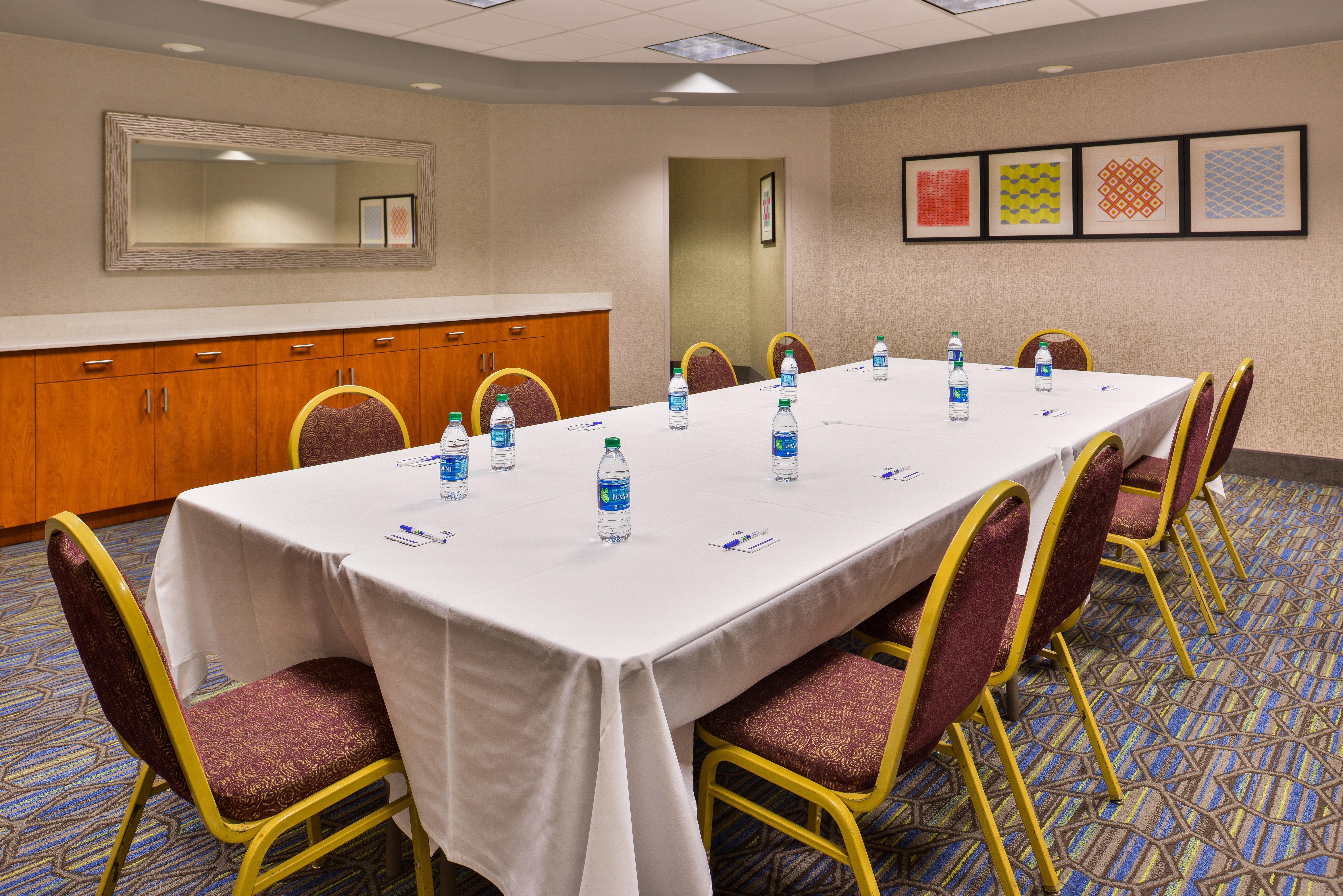 Holiday Inn Express & Suites Elk Grove Central - Hwy 99 By Ihg Bagian luar foto