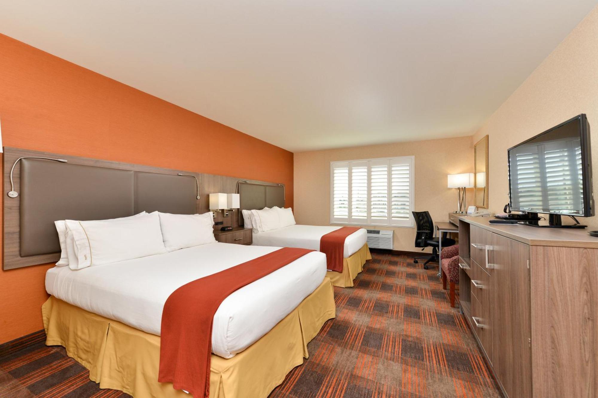 Holiday Inn Express & Suites Elk Grove Central - Hwy 99 By Ihg Bagian luar foto