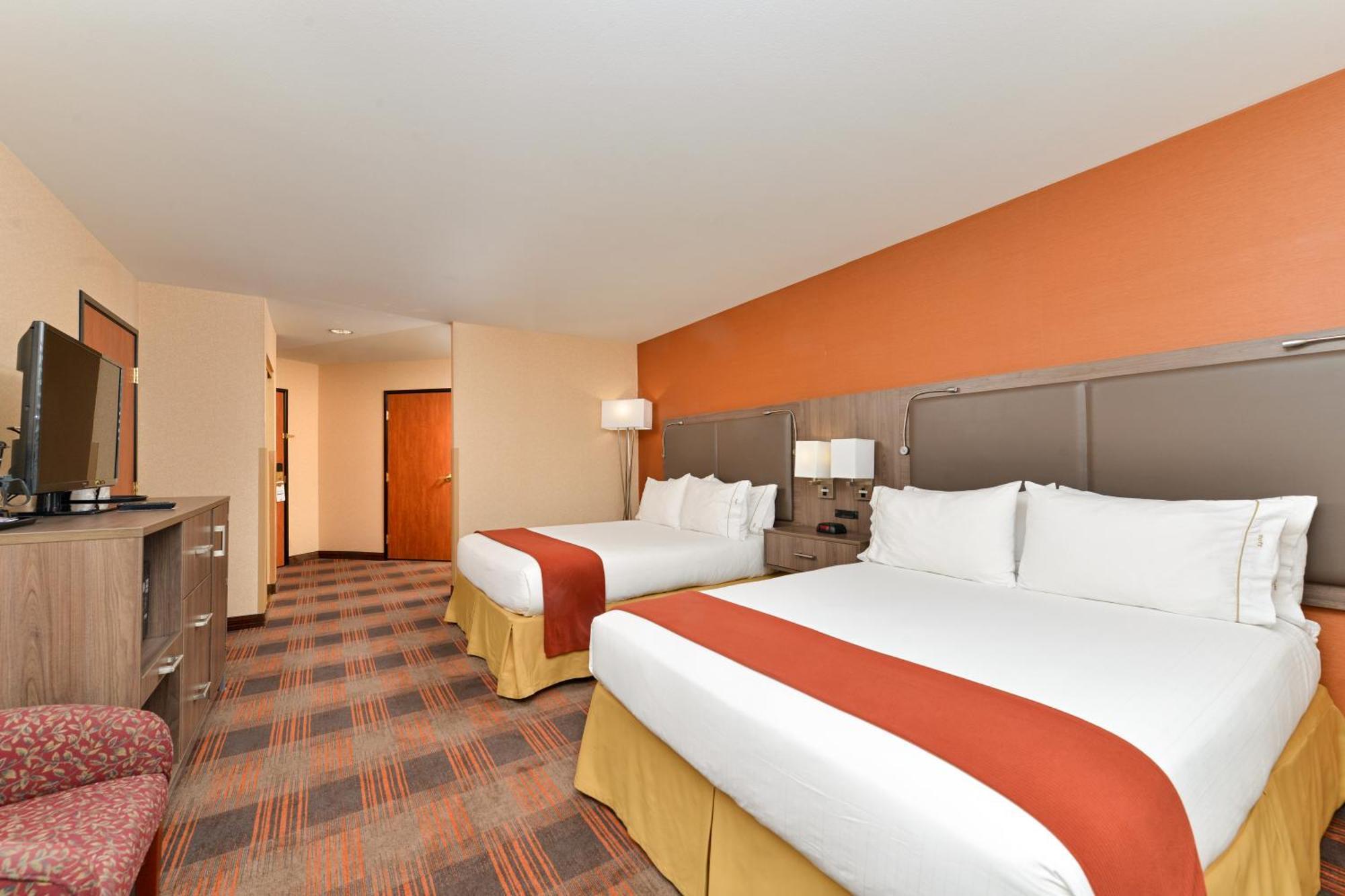 Holiday Inn Express & Suites Elk Grove Central - Hwy 99 By Ihg Bagian luar foto