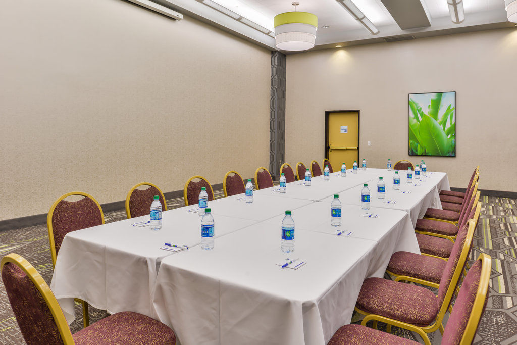 Holiday Inn Express & Suites Elk Grove Central - Hwy 99 By Ihg Bagian luar foto